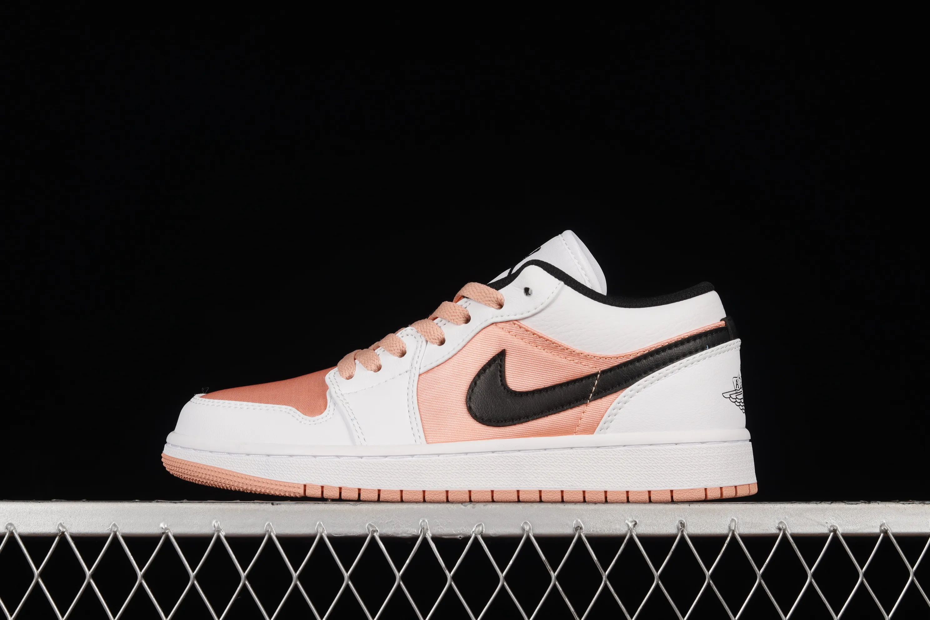 All categories Air Jordan Jordan series basketball shoes Air Jordan 1 Low Z version Air Jordan 1 Low AJ1 Joe 1 apricot orange low-top cultural and leisure sports sneakers DM8960-801